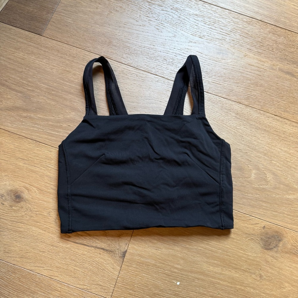 Black lululemon sports bra size 2